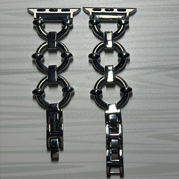 Victoria Emerson Silver Apple Watch Band - Picture 2 of 5